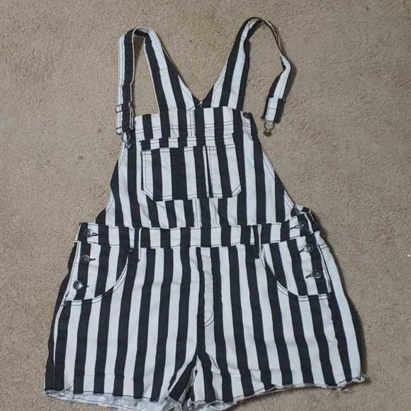 Hot Topic Pants - Beetlejuice suspenders